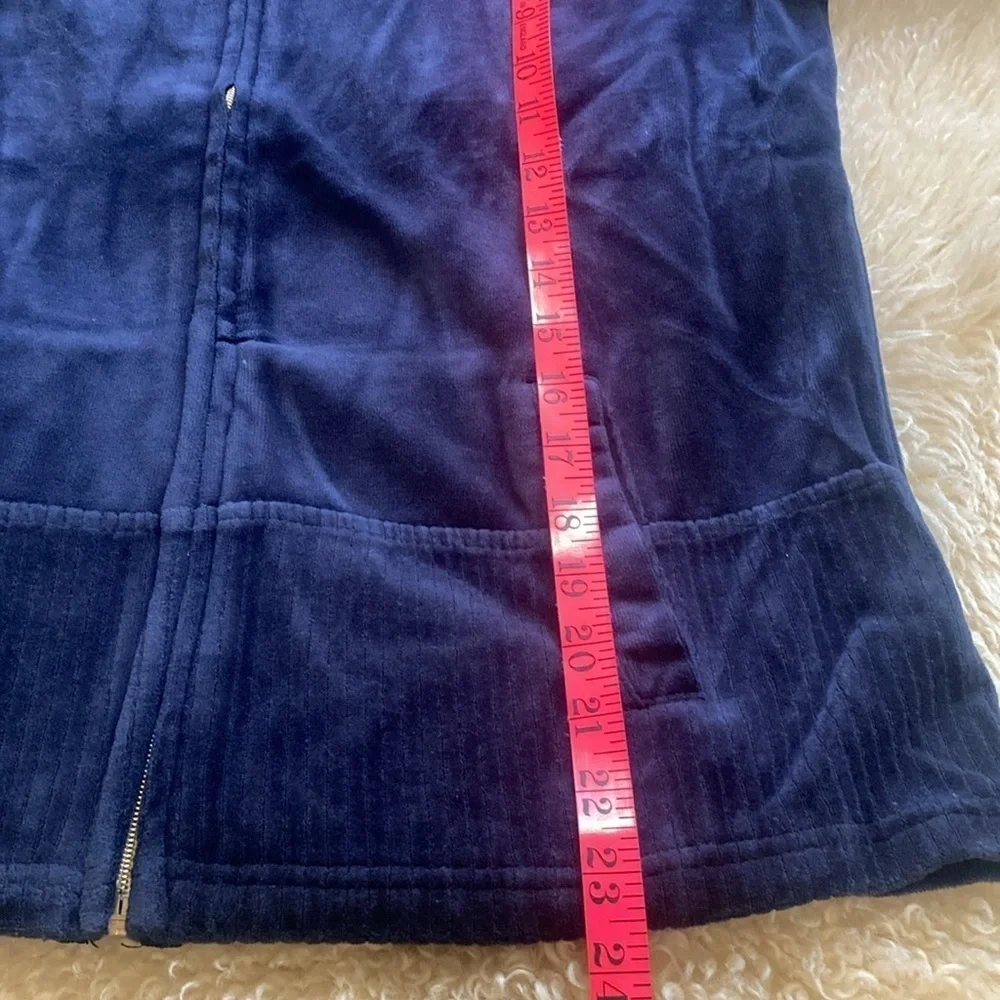 Onque Casual  velour dark blue jacket with gold accents